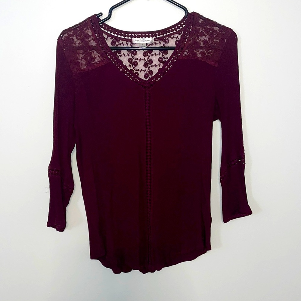 New Maroon Size small top